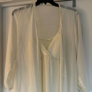 Elegant Cream Sheer Flora nightgown and robe M